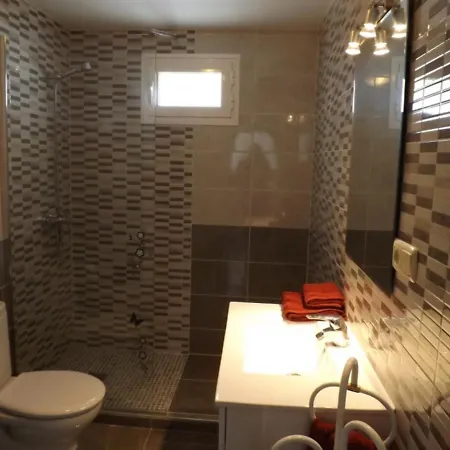Apartment Apartment - 2 Bedrooms With Pool And Wifi - 01354
